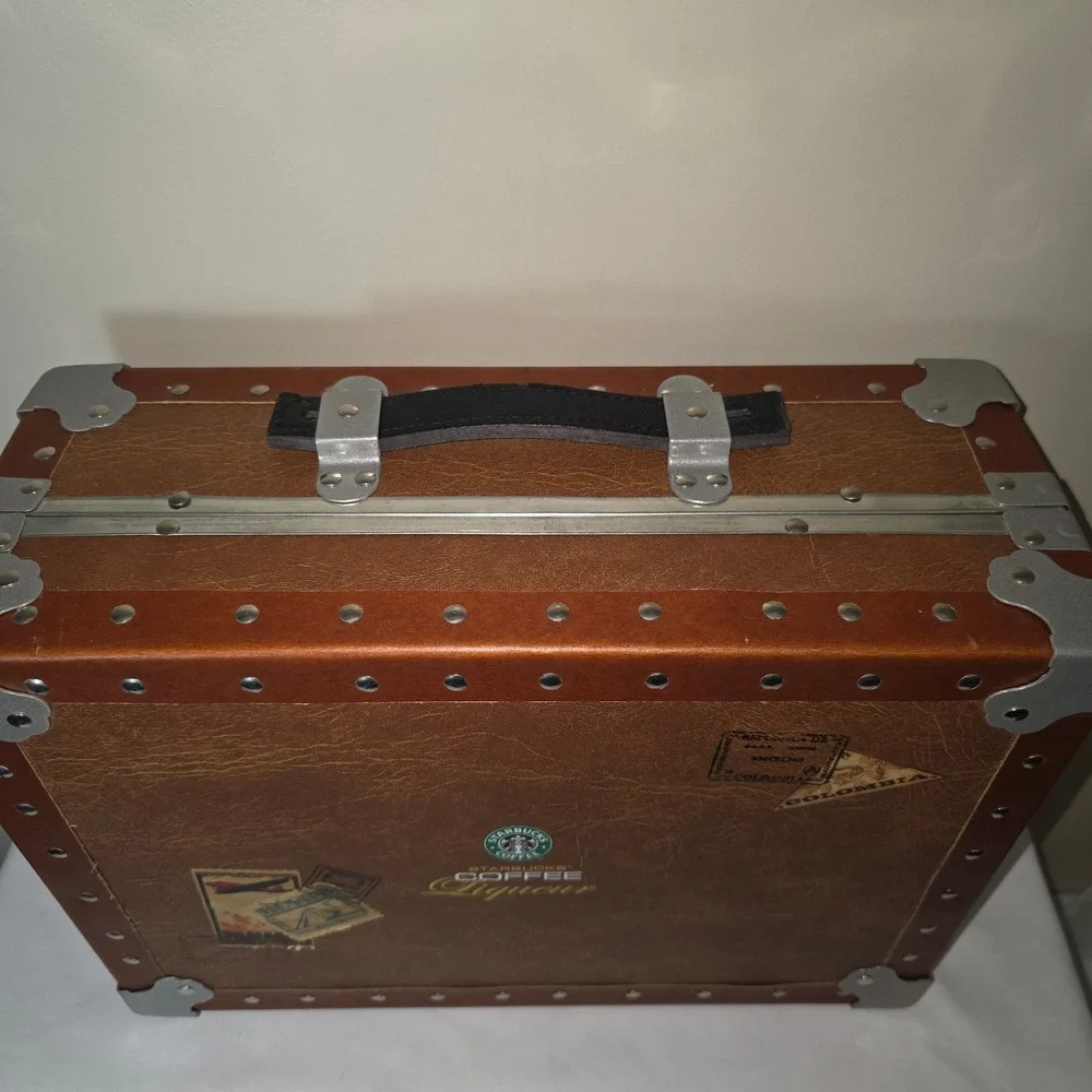 Rare Vtg Starbucks Coffee Liqueur Promotional Style Steamer Trunk Display Case